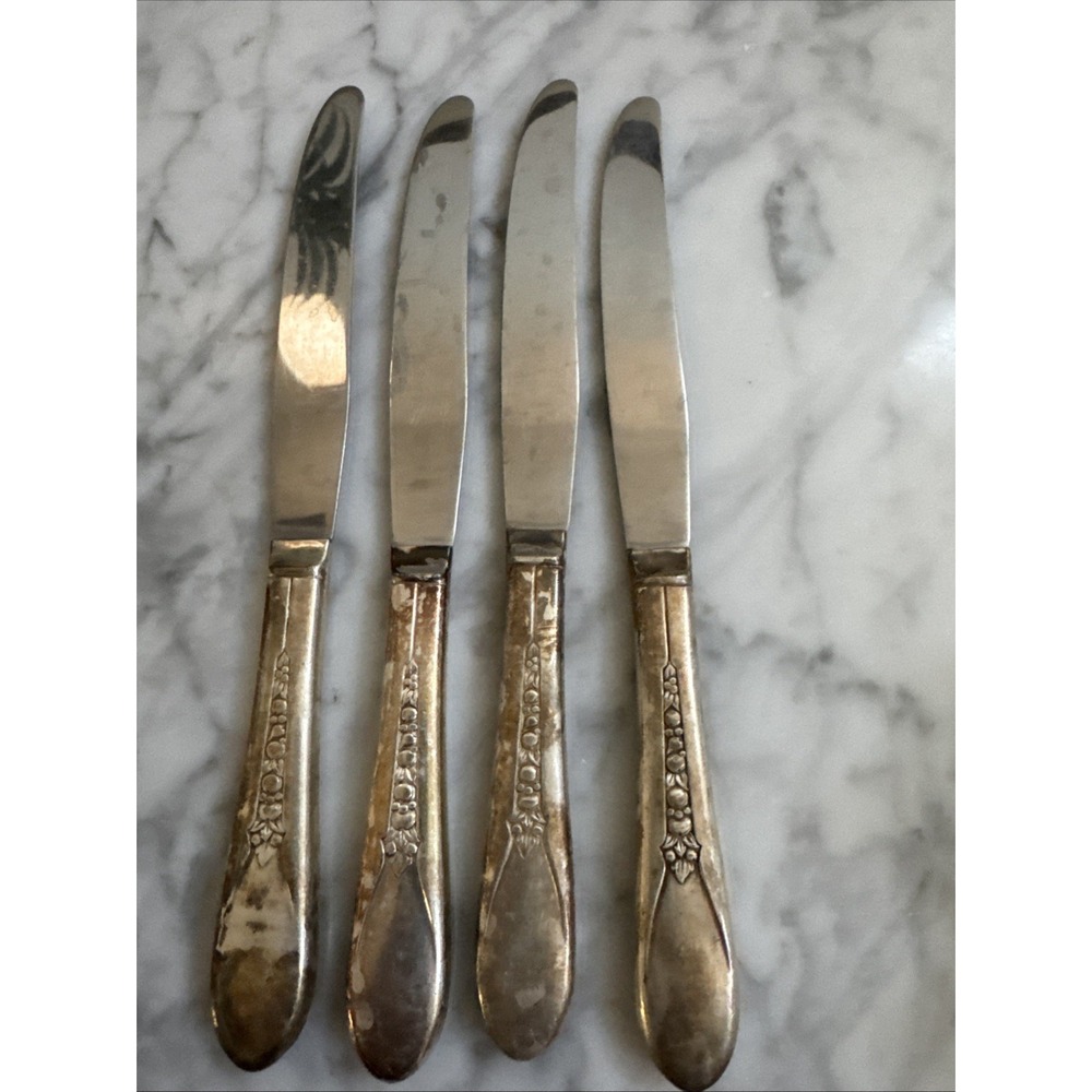 Priscilla Ladyann 1941‎ International Silver Silverplate  4 Dinner Knives
